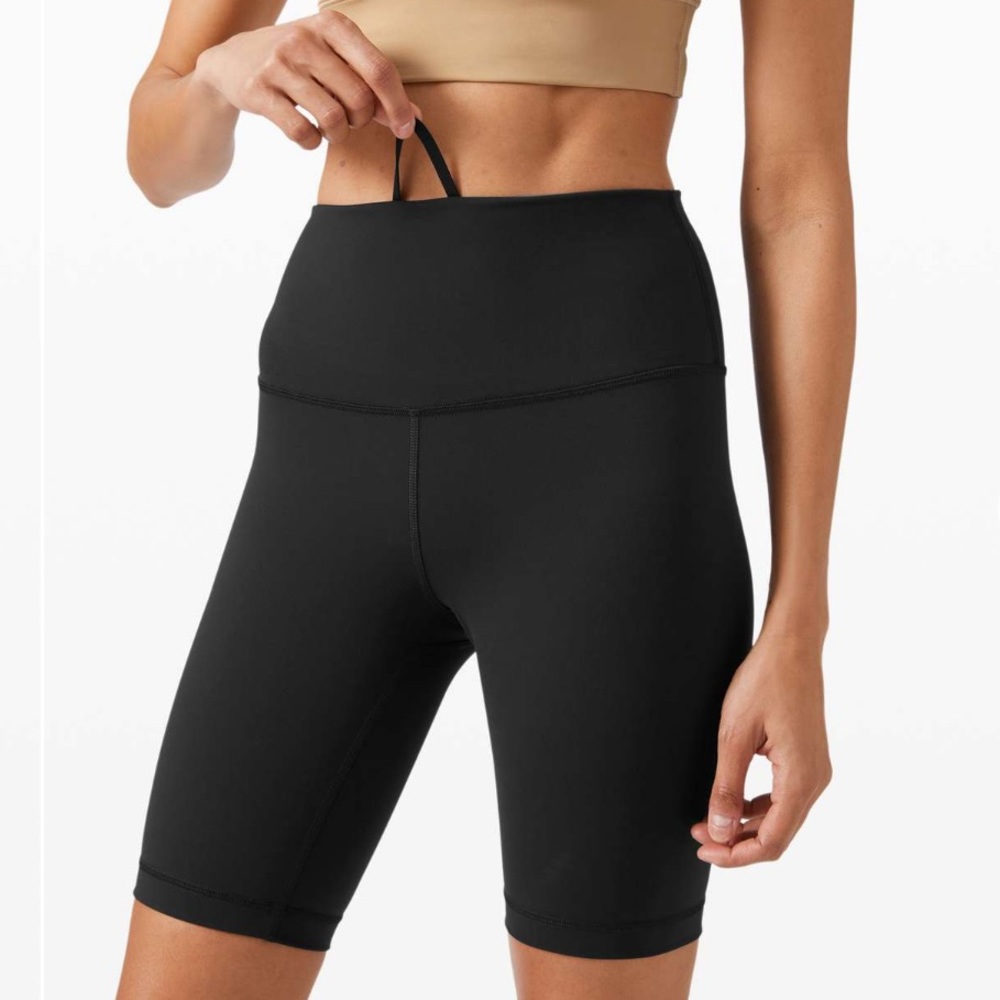 Lululemon Wunder Train High Rise Short 8"